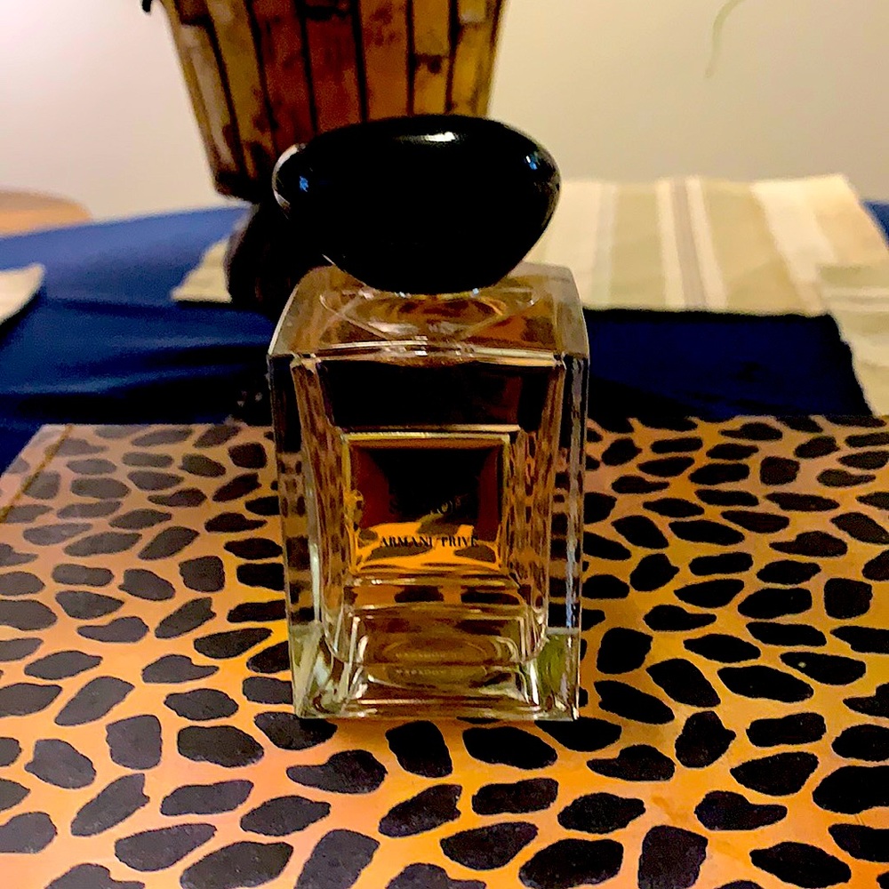 Pivoine Suzhou Armani Prive Luxury in a bottle.